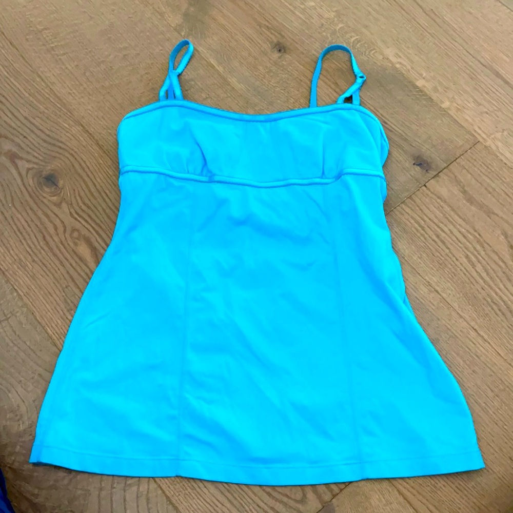 Lululemon tank